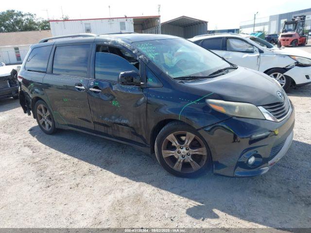  Salvage Toyota Sienna