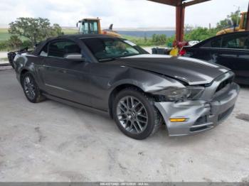  Salvage Ford Mustang