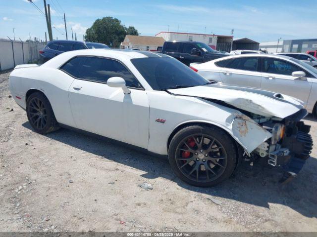  Salvage Dodge Challenger