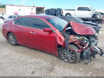  Salvage Nissan Altima
