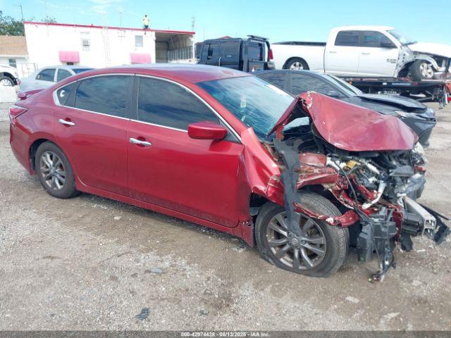  Salvage Nissan Altima