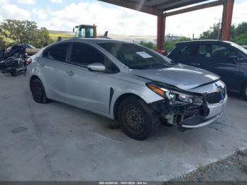  Salvage Kia Forte