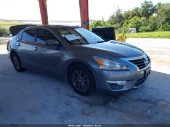  Salvage Nissan Altima