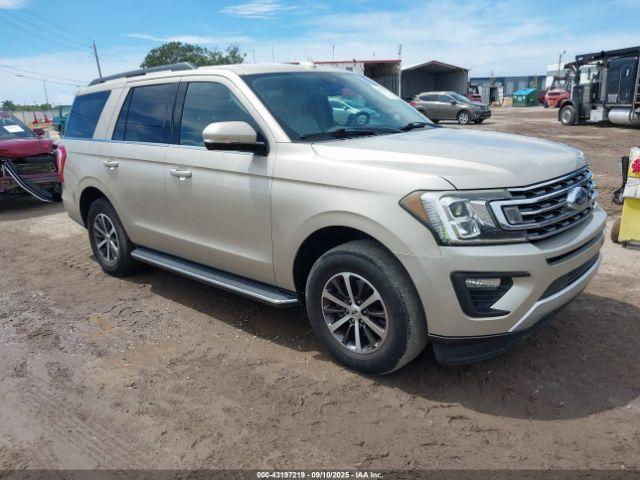  Salvage Ford Expedition