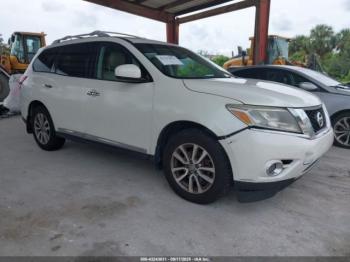  Salvage Nissan Pathfinder