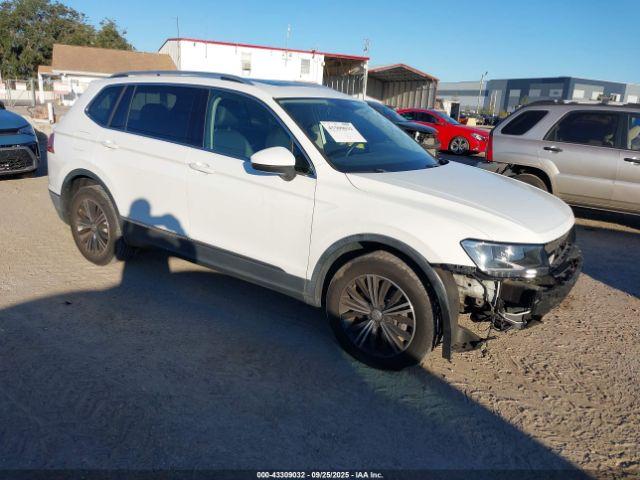  Salvage Volkswagen Tiguan