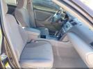 Toyota Camry Le Image 8