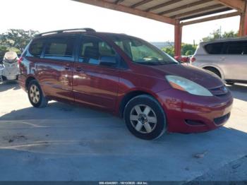  Salvage Toyota Sienna