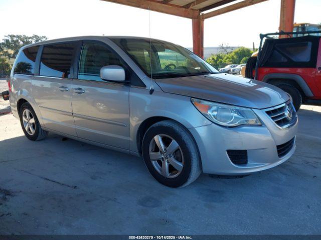  Salvage Volkswagen Routan