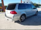 Volkswagen Routan Se Image 8