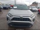 Toyota RAV4 Le Image 9