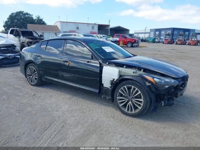  Salvage Kia Stinger