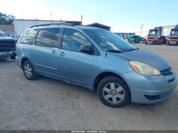 Salvage Toyota Sienna