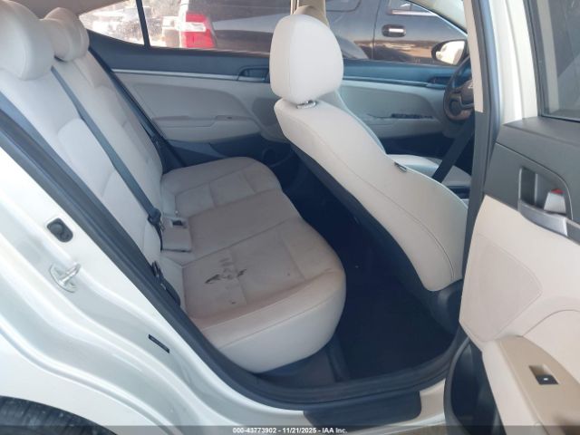 Hyundai ELANTRA Se Image 8