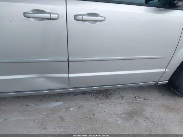 Dodge Grand Caravan Sxt Image 4