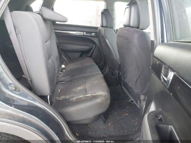 Kia Sorento Lx Image 11