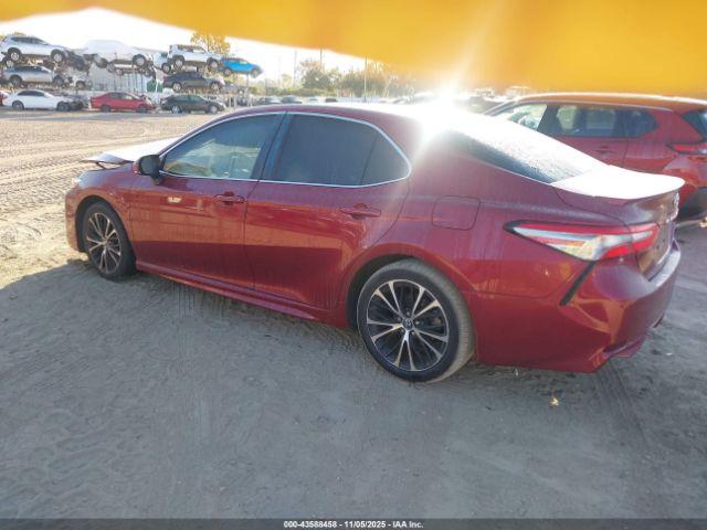 Toyota Camry Se Image 7