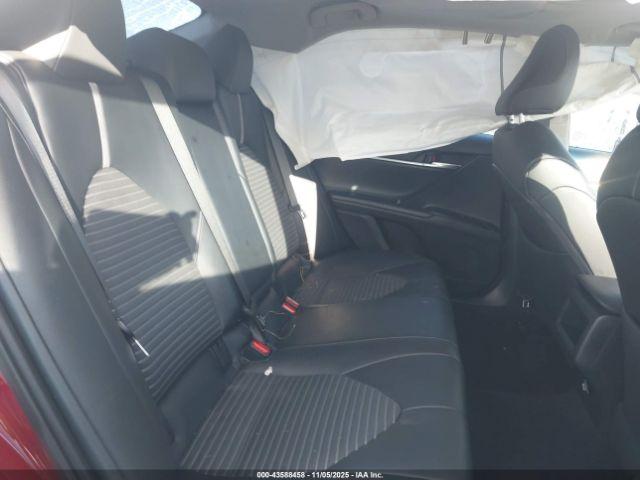 Toyota Camry Se Image 2