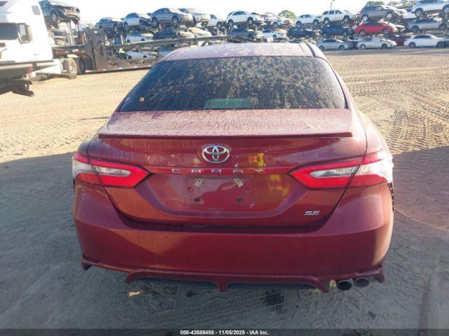 Toyota Camry Se Image 17