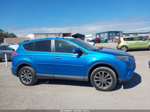 Toyota RAV4 Limited Image 16