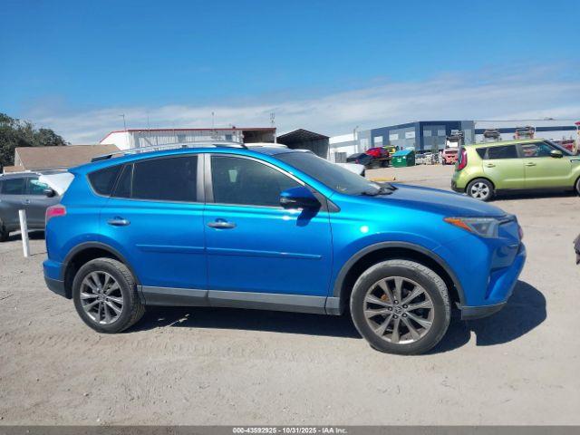 Toyota RAV4 Limited Image 16