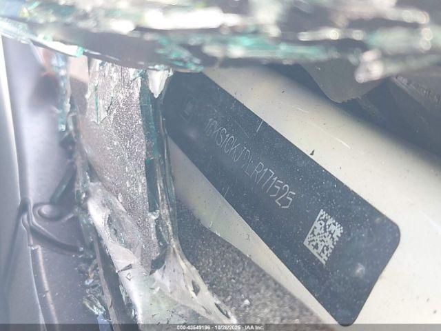 GMC Yukon 2wd Denali Image 20