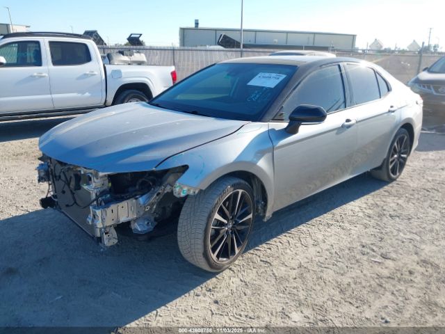 Toyota Camry Xse Image 3