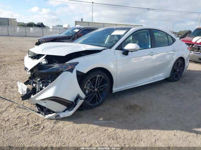 Toyota Camry Xse Image 2