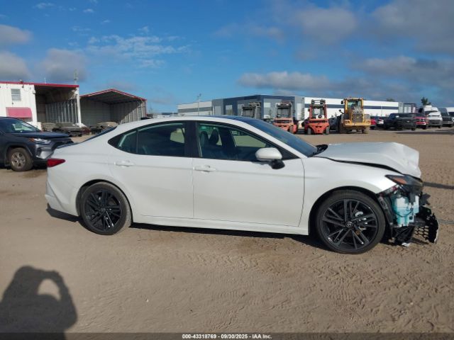 Toyota Camry Xse Image 12