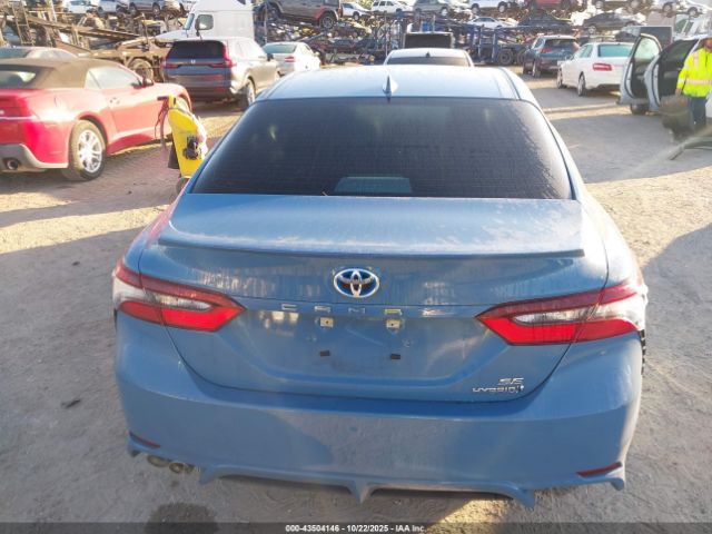 Toyota Camry Se Image 14