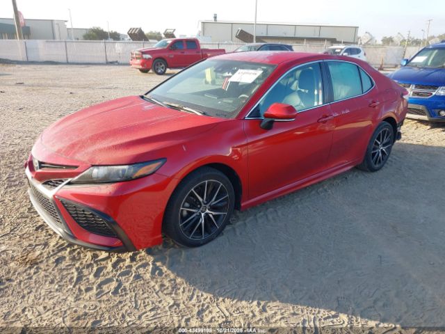 Toyota Camry Se Image 9