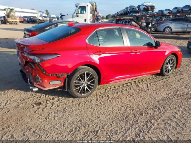 Toyota Camry Se Image 13