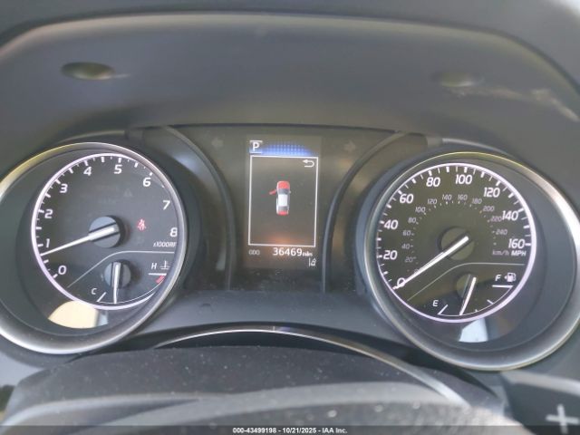 Toyota Camry Se Image 16