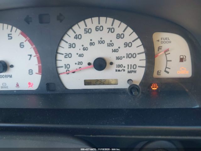 Toyota Tacoma Image 14