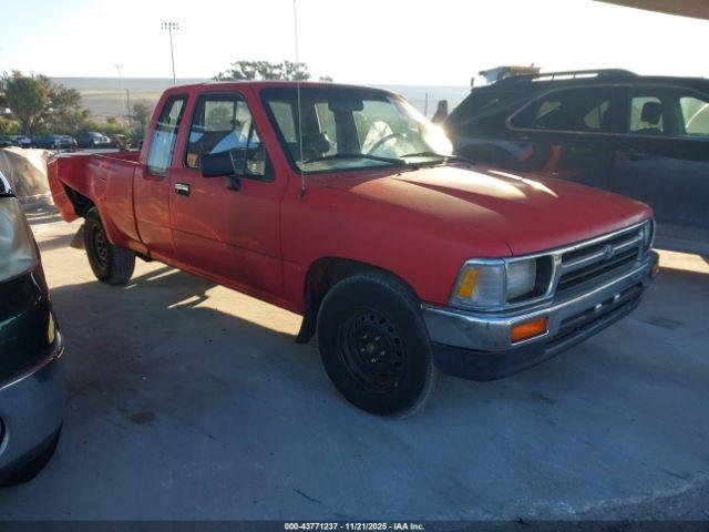  Salvage Toyota Pickup