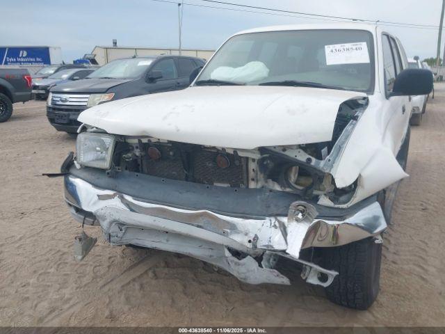 Toyota 4Runner Image 12