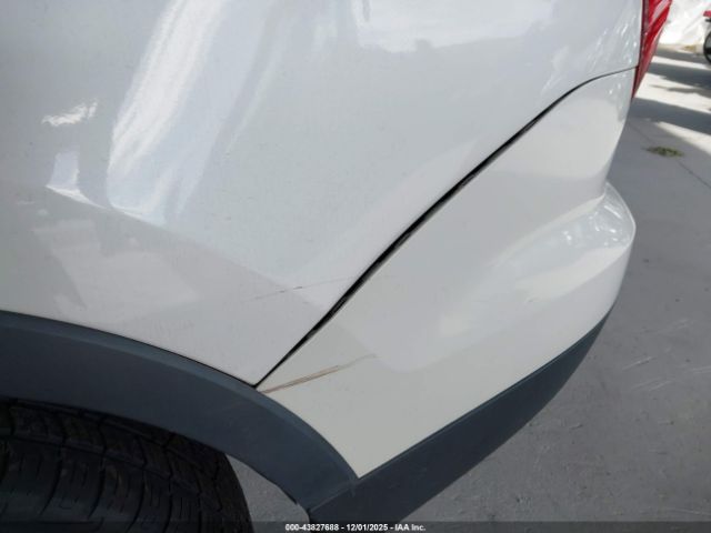 Ford Explorer Limited Image 13