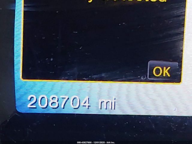 Ford Explorer Limited Image 17