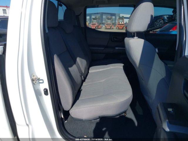 Toyota Tacoma Sr5 V6 Image 11