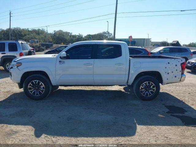 Toyota Tacoma Sr5 V6 Image 13