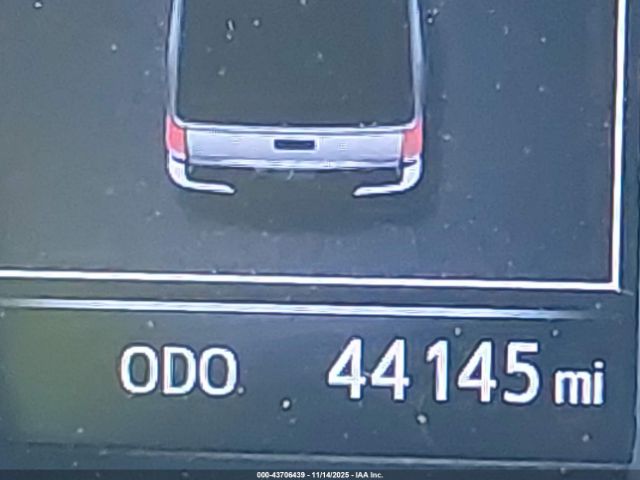 Toyota Tacoma Sr5 V6 Image 2