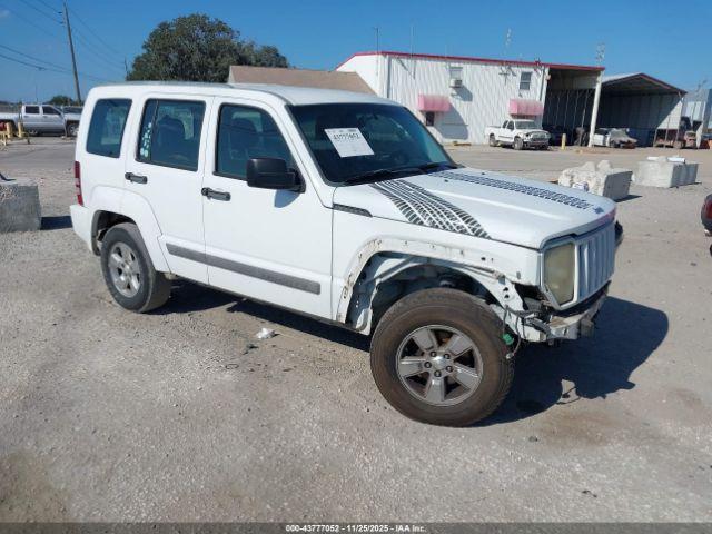  Salvage Jeep Liberty