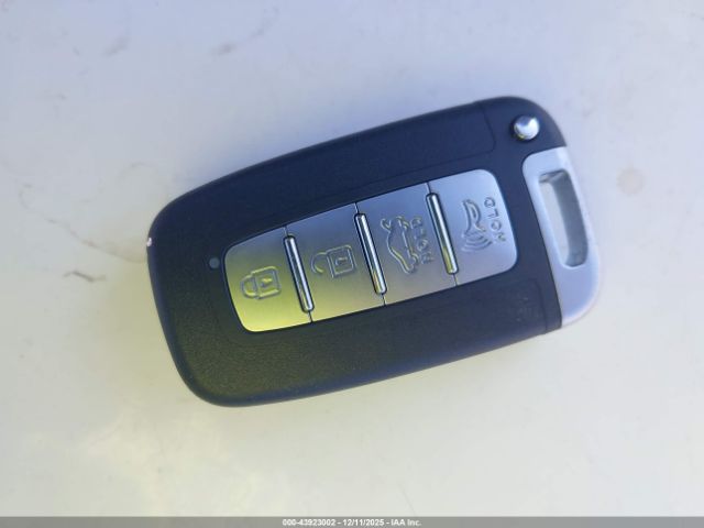 Hyundai SONATA Limited 2.0t Image 9