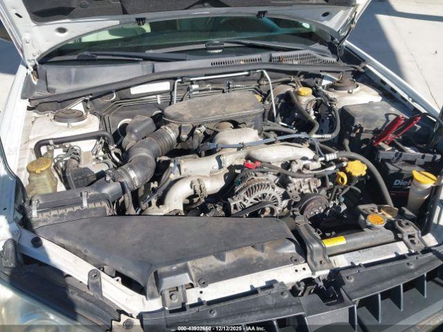 Subaru Outback 2.5i Image 10