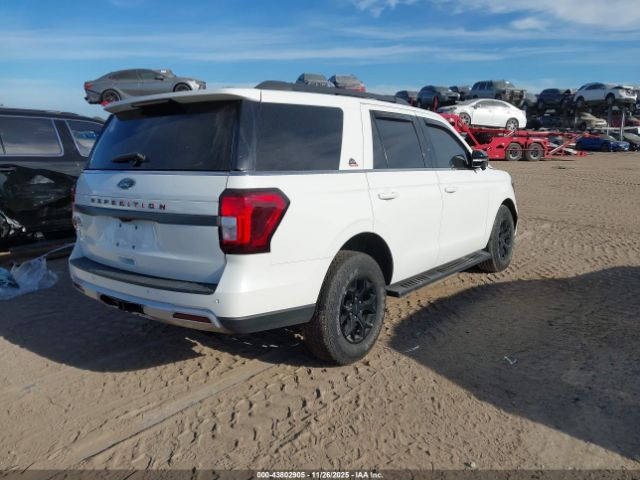 Ford Expedition Timberline Image 3