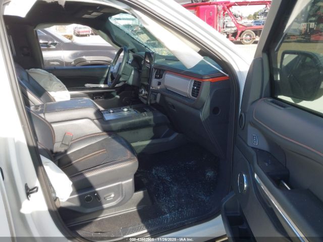 Ford Expedition Timberline Image 10