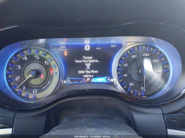 Chrysler 300 300s Image 8