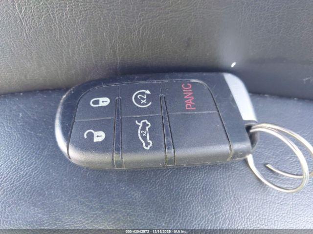 Chrysler 300 300s Image 15