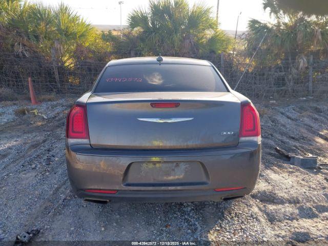 Chrysler 300 300s Image 2