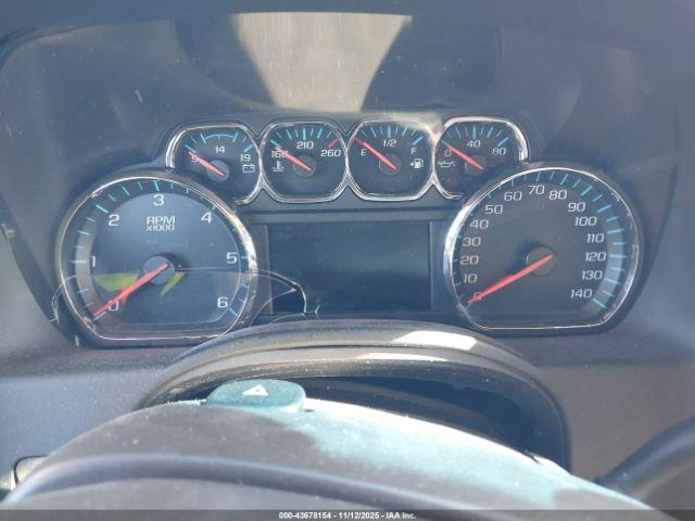 Chevrolet Suburban Lt Image 2